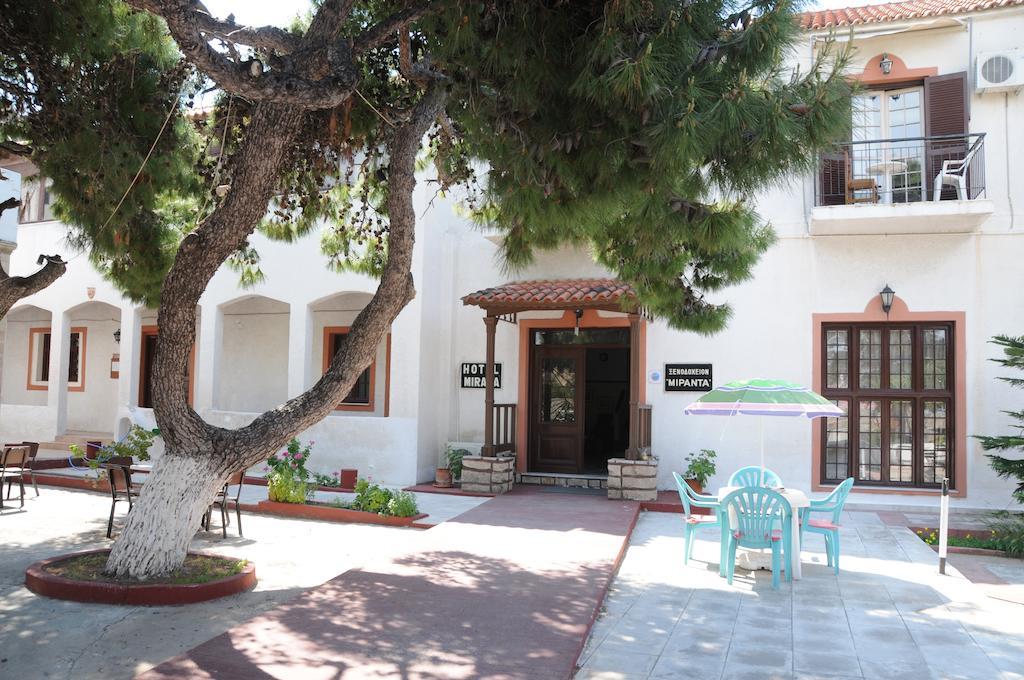 Miranta Hotel - Apartments & Studios Aegina 外观 照片