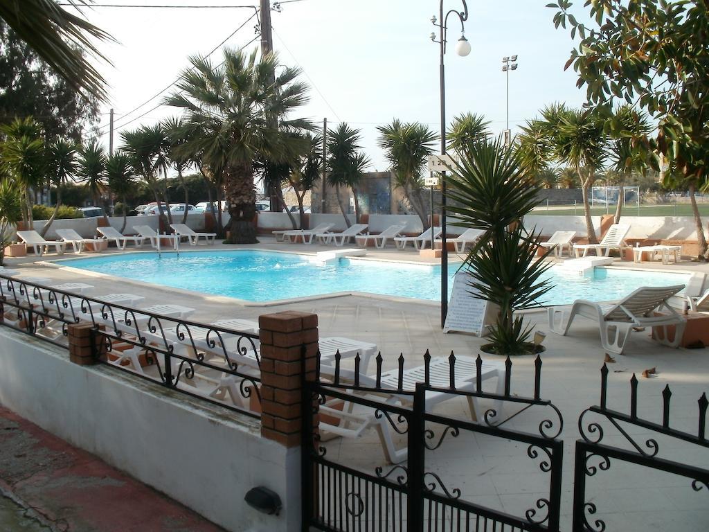 Miranta Hotel - Apartments & Studios Aegina 外观 照片