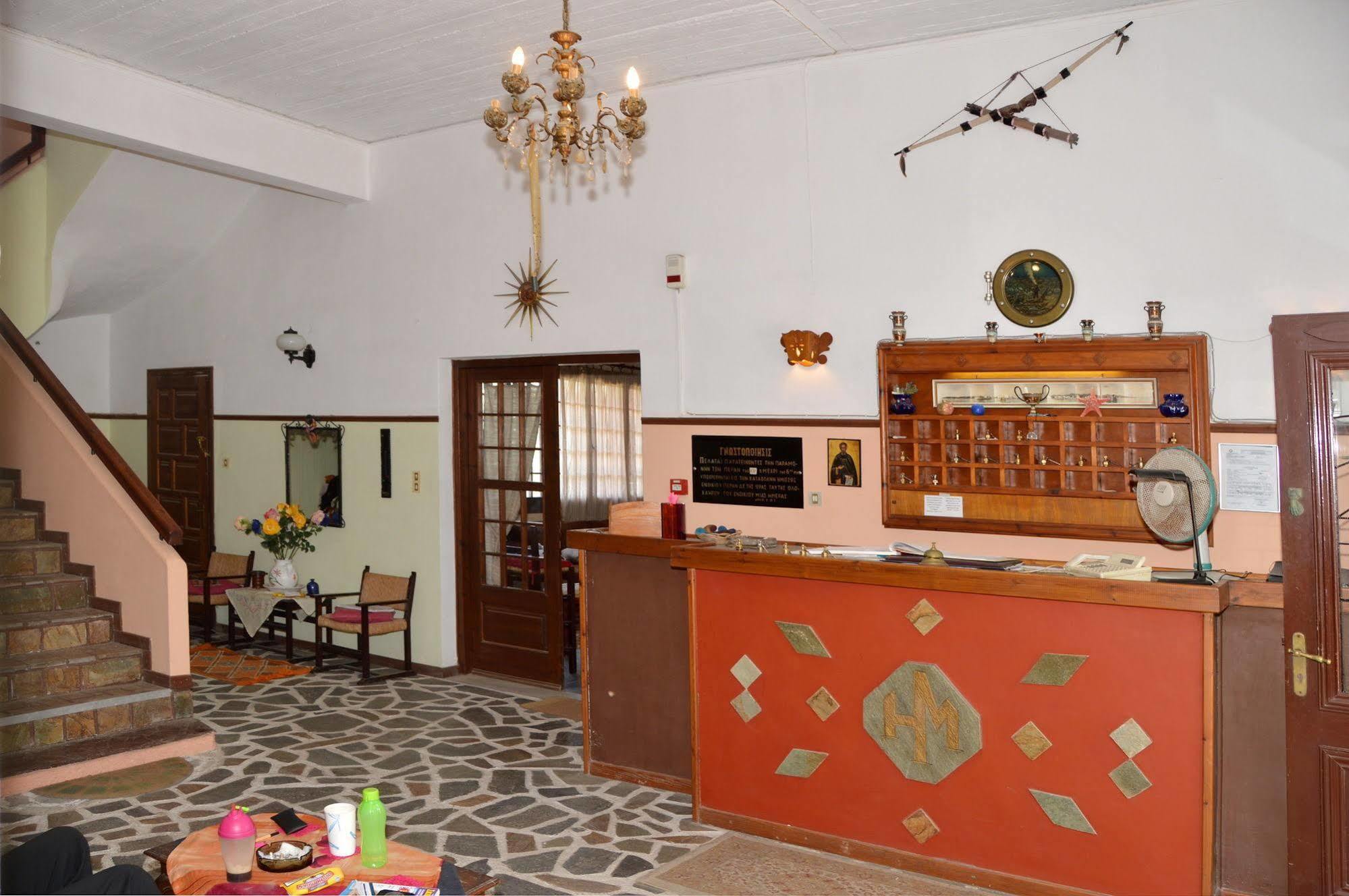 Miranta Hotel - Apartments & Studios Aegina 外观 照片