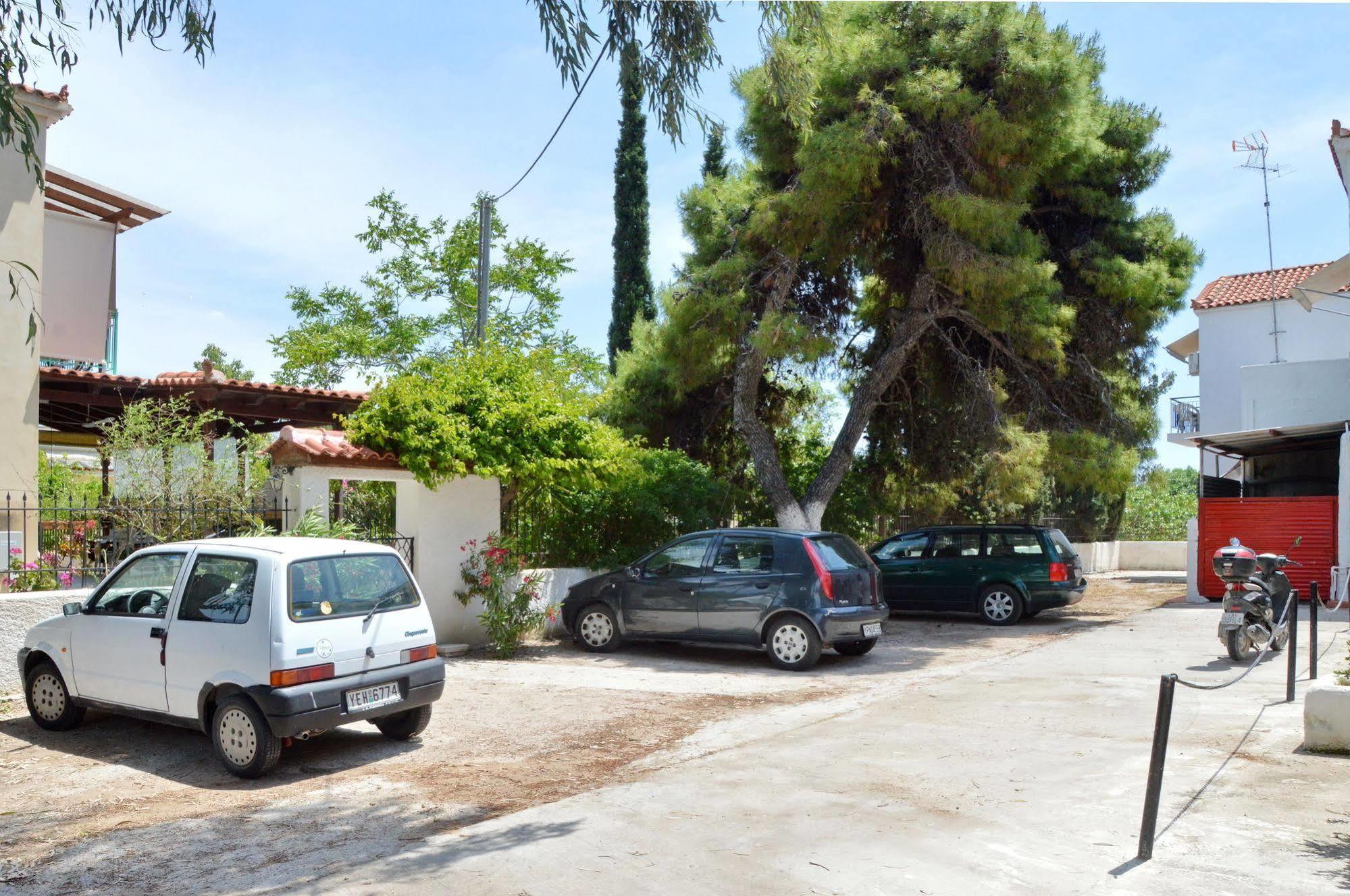 Miranta Hotel - Apartments & Studios Aegina 外观 照片